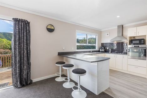 Photo of property in 675 Coast Road, Wainuiomata Coast, Wainuiomata, 5373