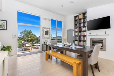 Photo of property in 92 Pemberton Avenue, Bayview, Auckland, 0629