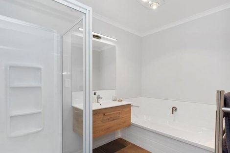 Photo of property in 48 Hills View Drive, Papamoa, 3118