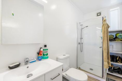 Photo of property in 98 Hanham Road, Kumeu, 0891