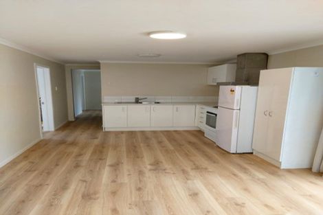 Photo of property in 23 Downing Street, Glenfield, Auckland, 0629