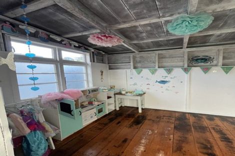 Photo of property in 1437 Clevedon Kawakawa Road, Kawakawa Bay, Papakura, 2585