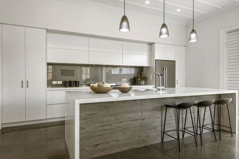 Photo of property in 154 Hinemoa Street, Birkenhead, Auckland, 0626