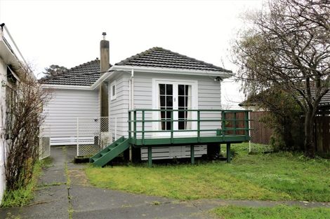 Photo of property in 5 Mcgowan Road, Wainuiomata, Lower Hutt, 5014