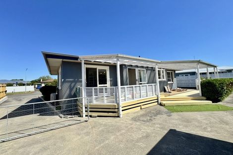 Photo of property in 11 Saint Albans Avenue, Hokowhitu, Palmerston North, 4410