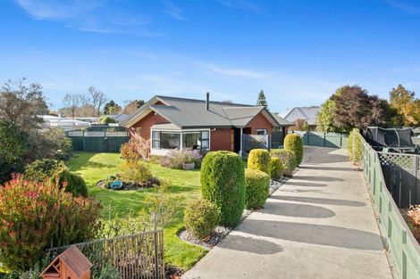 Photo of property in 15 Tudor Grove, Feilding, 4702