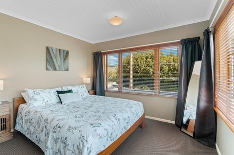 Photo of property in 14 Cecil Road, Tawa, Wellington, 5028