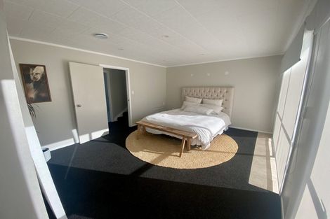 Photo of property in 12 Millen Place, Clarks Beach, 2122