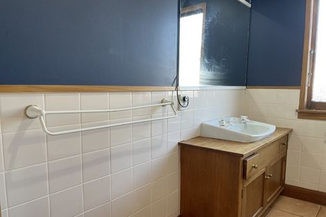 Photo of property in 3 Carow Street, Palmerston North, 4410