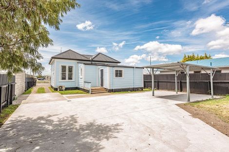 Photo of property in 65 Carlton Avenue, Gonville, Wanganui, 4501