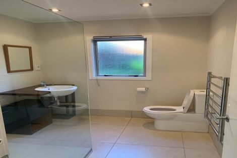 Photo of property in 34 Mappin Place, Chatswood, Auckland, 0626