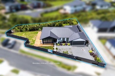 Photo of property in 7 Kiokio Place, Swanson, Auckland, 0614