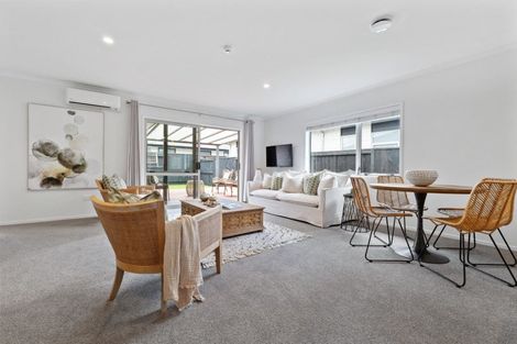 Photo of property in 114 Penetaka Heights, Pyes Pa, Tauranga, 3112