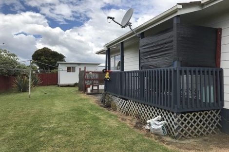 Photo of property in 108 Finlayson Avenue, Clendon Park, Auckland, 2103