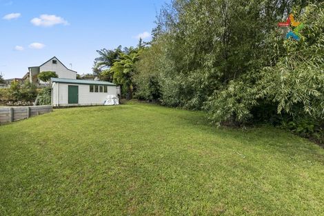 Photo of property in 2/9 Montgomery Street, Stokes Valley, Lower Hutt, 5019