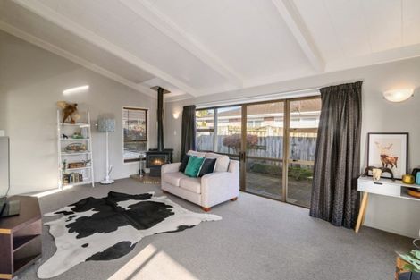 Photo of property in 20 Tawavale Street, Pukehangi, Rotorua, 3015