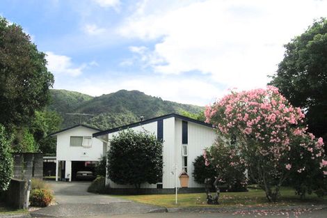 Photo of property in 5 Venetia Way, Totara Park, Upper Hutt, 5018