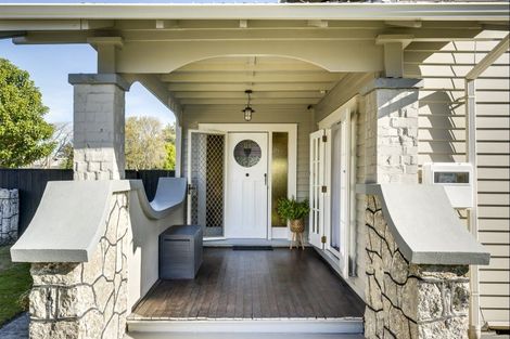 Photo of property in 128 Vigor Brown Street, Napier South, Napier, 4110