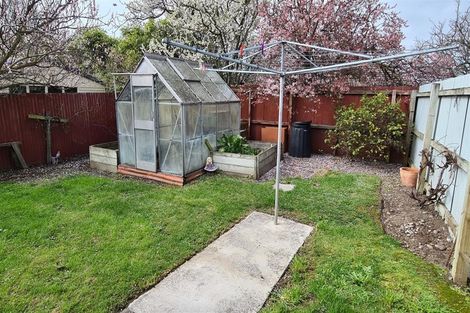 Photo of property in 2/374b Pages Road, Aranui, Christchurch, 8061