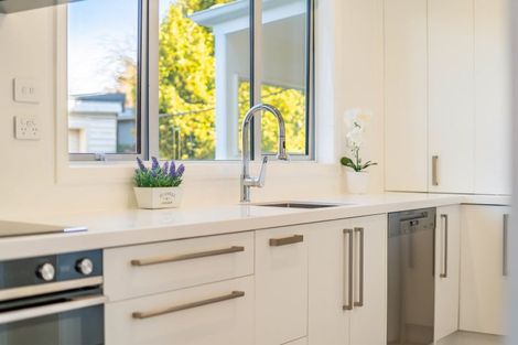 Photo of property in 6 Routley Crescent, Elderslea, Upper Hutt, 5018