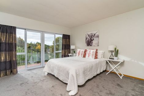 Photo of property in 19 Centennial Avenue, Helensburgh, Dunedin, 9010
