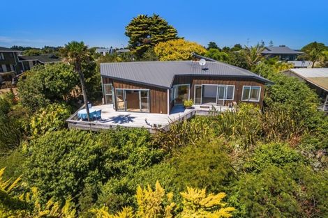 Photo of property in 115 Torkar Road, Clarks Beach, 2122