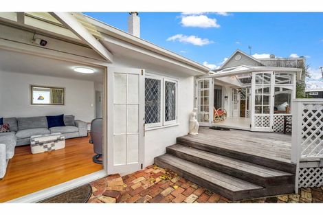 Photo of property in 2/23 Cecil Road, Milford, Auckland, 0620