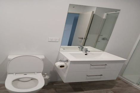 Photo of property in 6 Tuaiwi Street, Manukau, Auckland, 2104