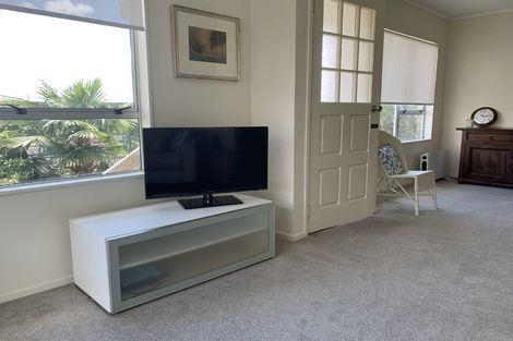 Photo of property in 3/10 Mahara Avenue, Birkenhead, Auckland, 0626