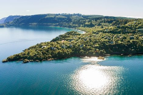 Photo of property in 24 Whakamoenga Point, Acacia Bay, Taupo, 3385