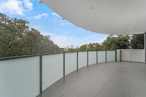 Photo of property in The Mews, 5/8 Basque Road, Eden Terrace, Auckland, 1021