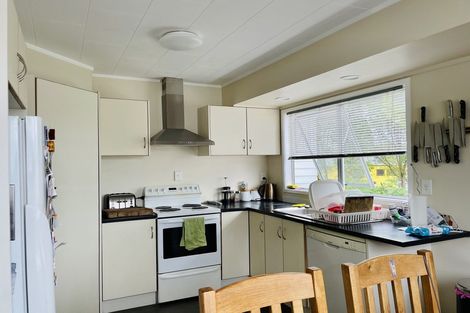 Photo of property in 3 Ballial Place, West Harbour, Auckland, 0618