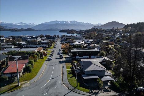 Photo of property in 84 Helwick Street, Wanaka, 9305