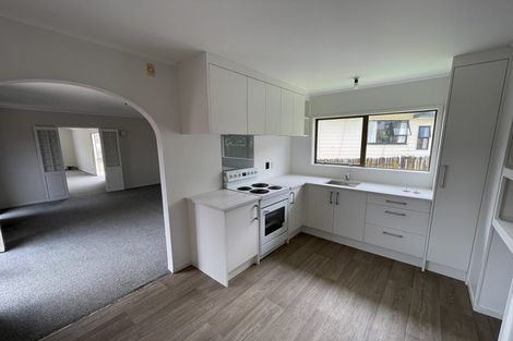 Photo of property in 31 Aronia Way, Goodwood Heights, Auckland, 2105