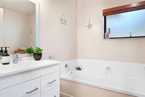 Photo of property in 114 Bruces Road, Sefton, Rangiora, 7477