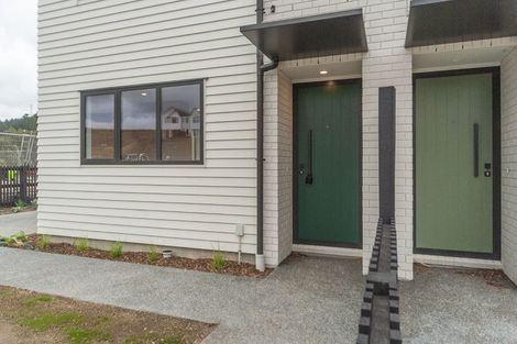 Photo of property in 32 Turtleback Avenue, Whitby, 5024