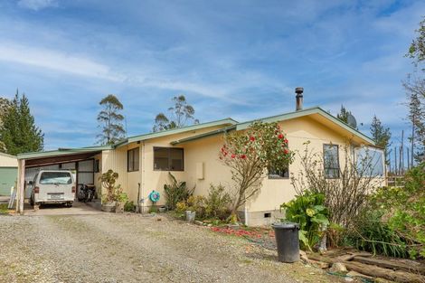 Photo of property in 393 Fairdown Road, Westport, 7891