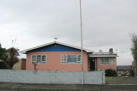 Photo of property in 11 Enfield Road, Hospital Hill, Napier, 4110