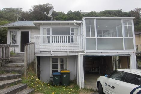 Photo of property in 62 Paremata Crescent, Paremata, Porirua, 5024