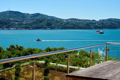 Photo of property in 14 The Crescent, Roseneath, Wellington, 6011