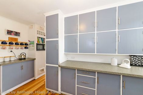 Photo of property in 40 Crewe Crescent, Hokowhitu, Palmerston North, 4410