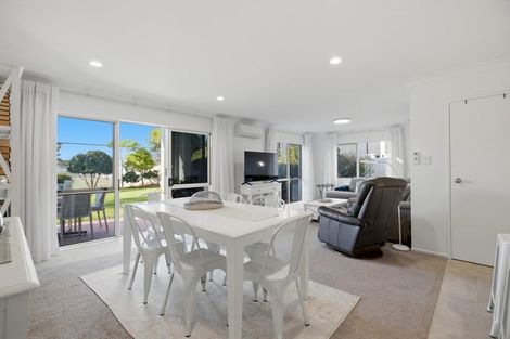 Photo of property in 1/111 Santa Monica Drive, Papamoa Beach, Papamoa, 3118