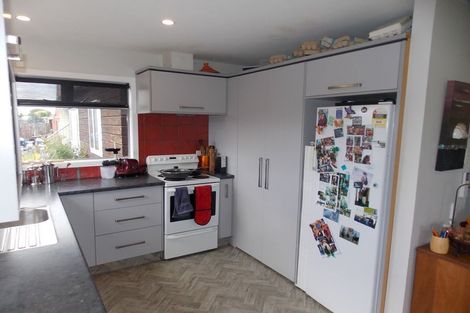 Photo of property in 32 Pioneer Highway, Awapuni, Palmerston North, 4412