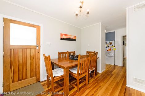Photo of property in 40 Crewe Crescent, Hokowhitu, Palmerston North, 4410