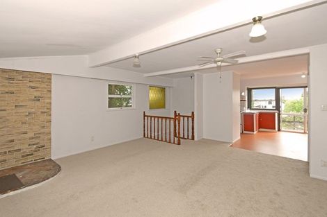 Photo of property in 37 Totara Road, Leigh, 0985