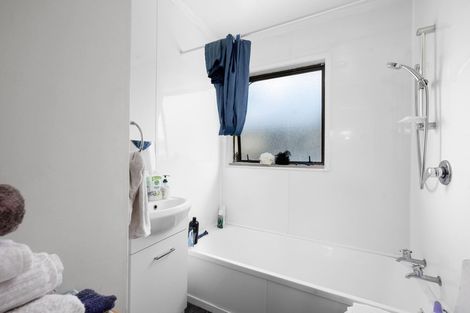 Photo of property in 50a Pohutukawa Drive, Owhata, Rotorua, 3010