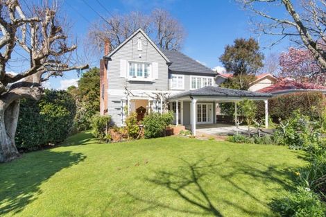 Photo of property in 14 Korau Road, Greenlane, Auckland, 1051