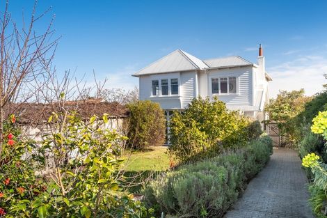 Photo of property in 5 Cobden Lane, Bluff Hill, Napier, 4110