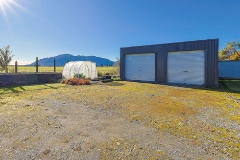 Photo of property in 74 Main Road, Harihari, 7884