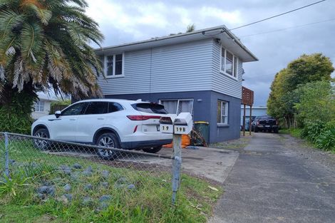 Photo of property in 19 Barrys Road, Glendene, Auckland, 0602